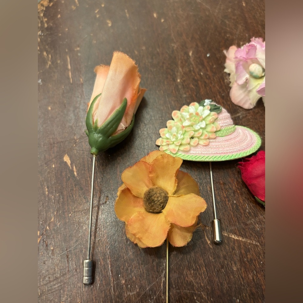 Vintage lot of silk flower hat pins - Picture 2 of 5